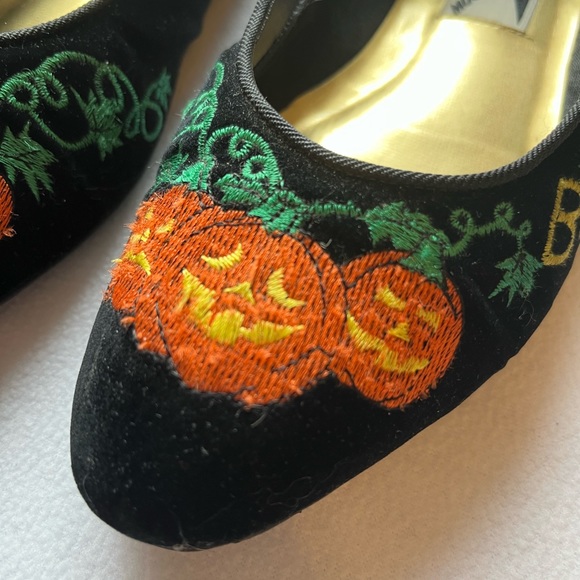 Vintage Mootsies Tootsies Halloween Velvet Flats Size 8.5 - Picture 3 of 10